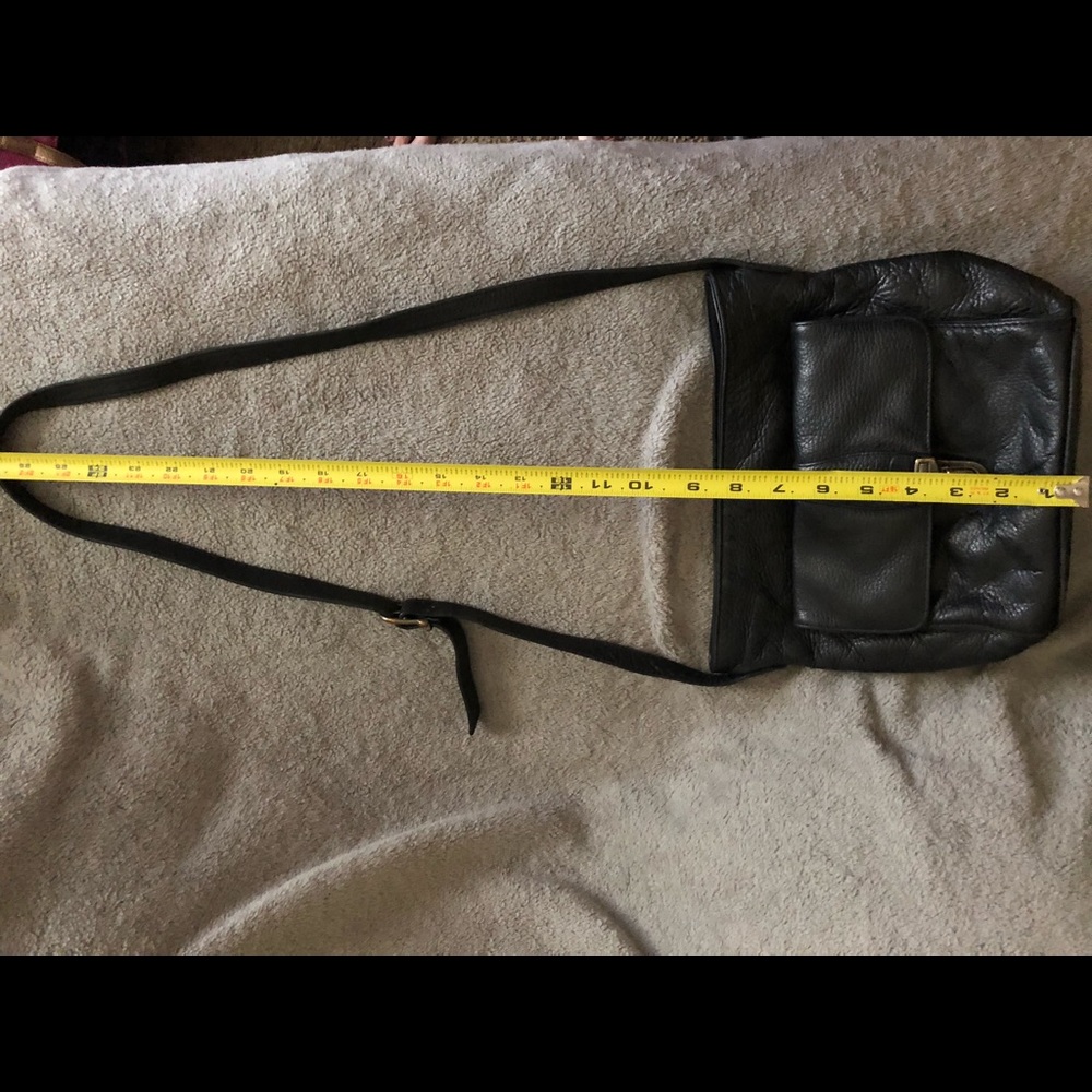 VTG Black JG Hook leather shoulder bag